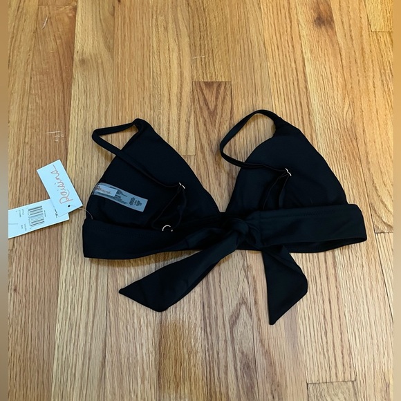 NWT RAISINS Cali Solids Anya Bikini Top - Picture 6 of 6